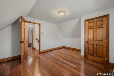 6 Cheryl Court East Lyme CT 06357