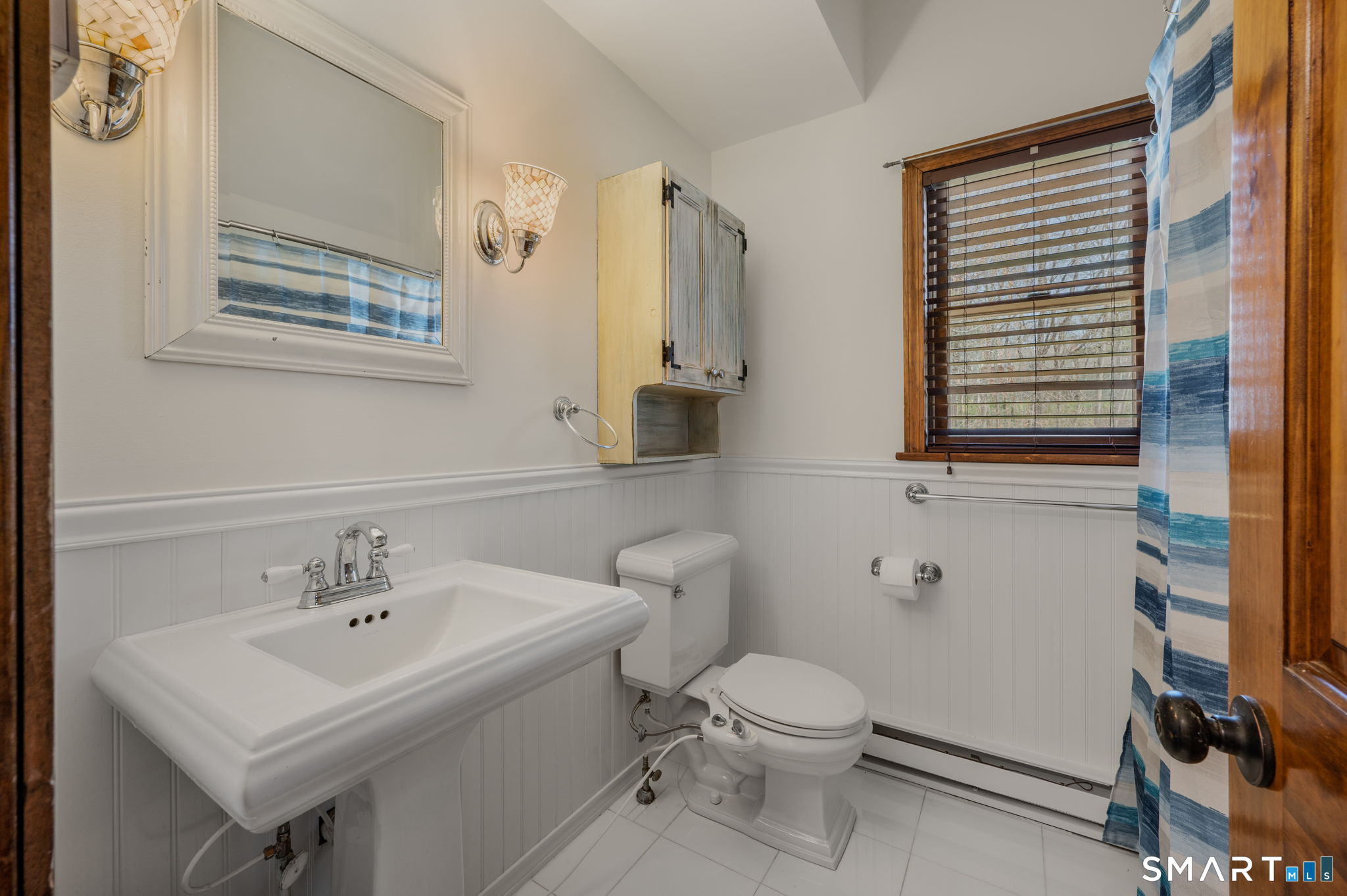 6 Cheryl Court East Lyme CT 06357