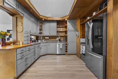5 Lafayette Road New Fairfield CT 06812
