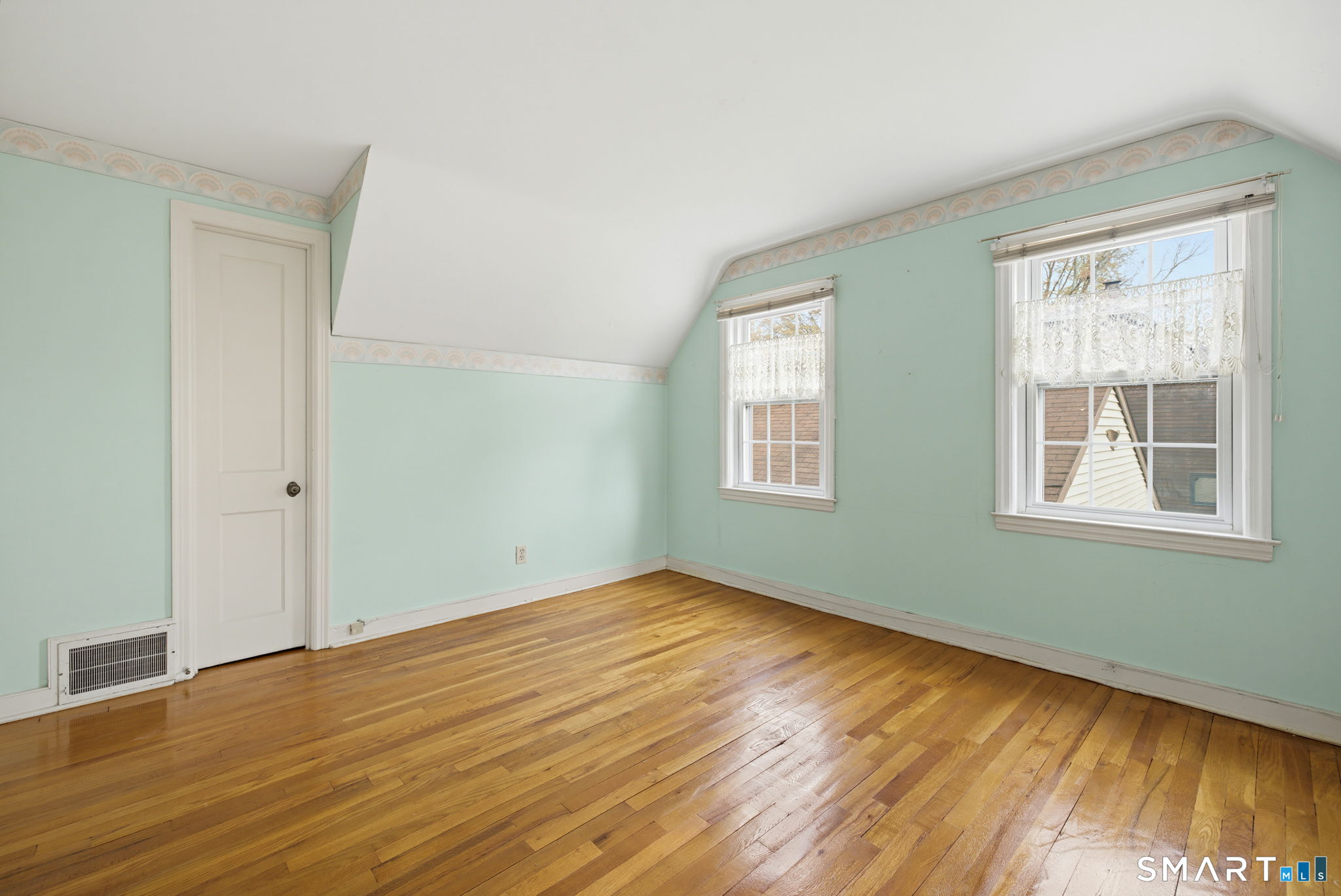 13 Glover Avenue Newtown CT 06470