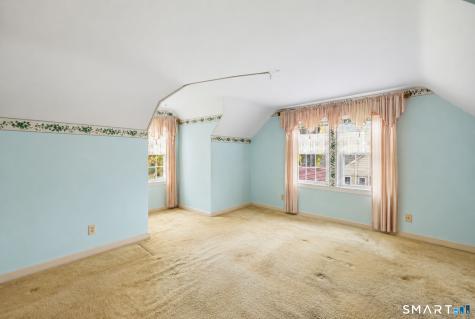 13 Glover Avenue Newtown CT 06470