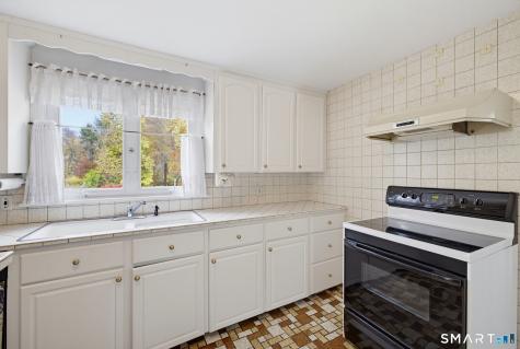 13 Glover Avenue Newtown CT 06470