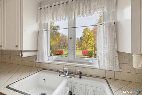 13 Glover Avenue Newtown CT 06470