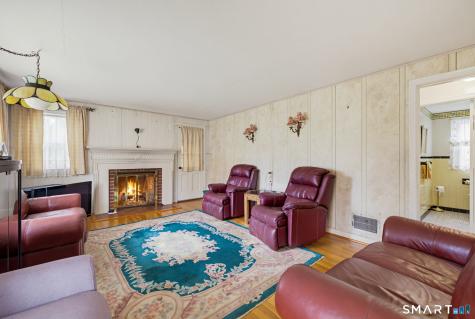 13 Glover Avenue Newtown CT 06470