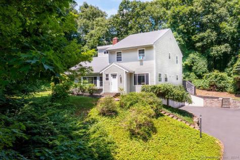 8 Tead Road Brookfield CT 06804
