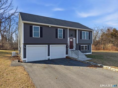 5 Abbey Road Ledyard CT 06339
