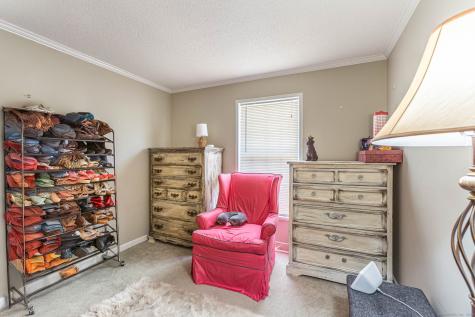 15 Sioux Road East Hartford CT 06118