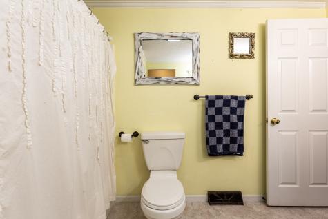 15 Sioux Road East Hartford CT 06118