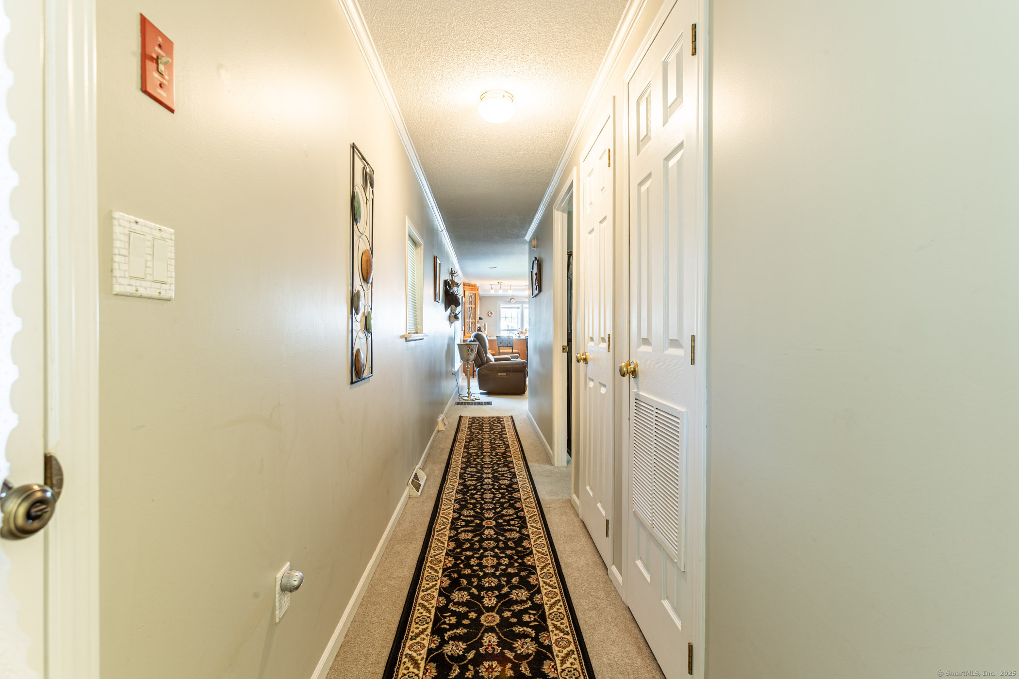 15 Sioux Road East Hartford CT 06118