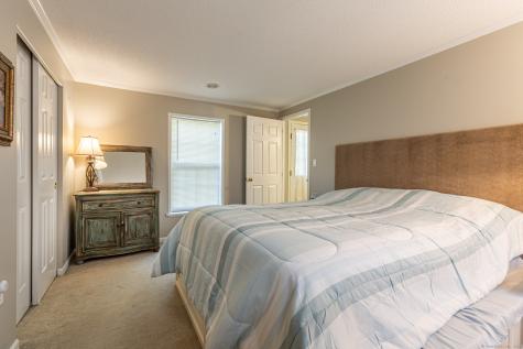 15 Sioux Road East Hartford CT 06118