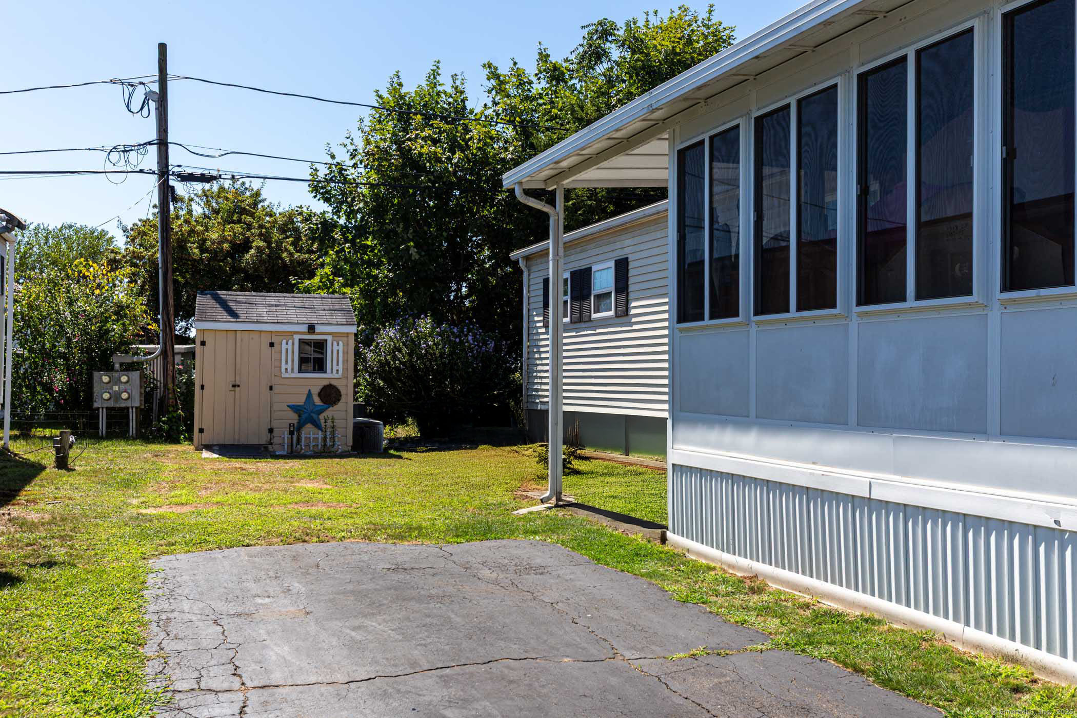 15 Sioux Road East Hartford CT 06118