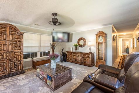 15 Sioux Road East Hartford CT 06118