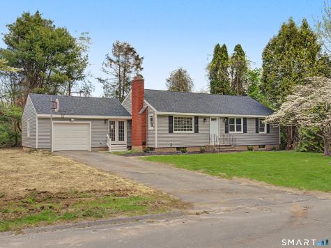 19 Castle View Drive Chester CT 06412