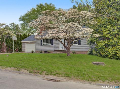 19 Castle View Drive Chester CT 06412