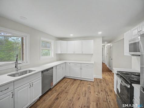 19 Castle View Drive Chester CT 06412