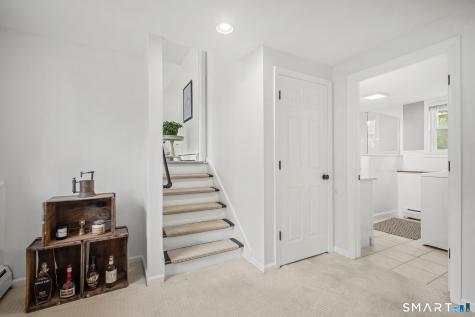 6 Boysen Drive Bloomfield CT 06002