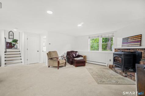 6 Boysen Drive Bloomfield CT 06002