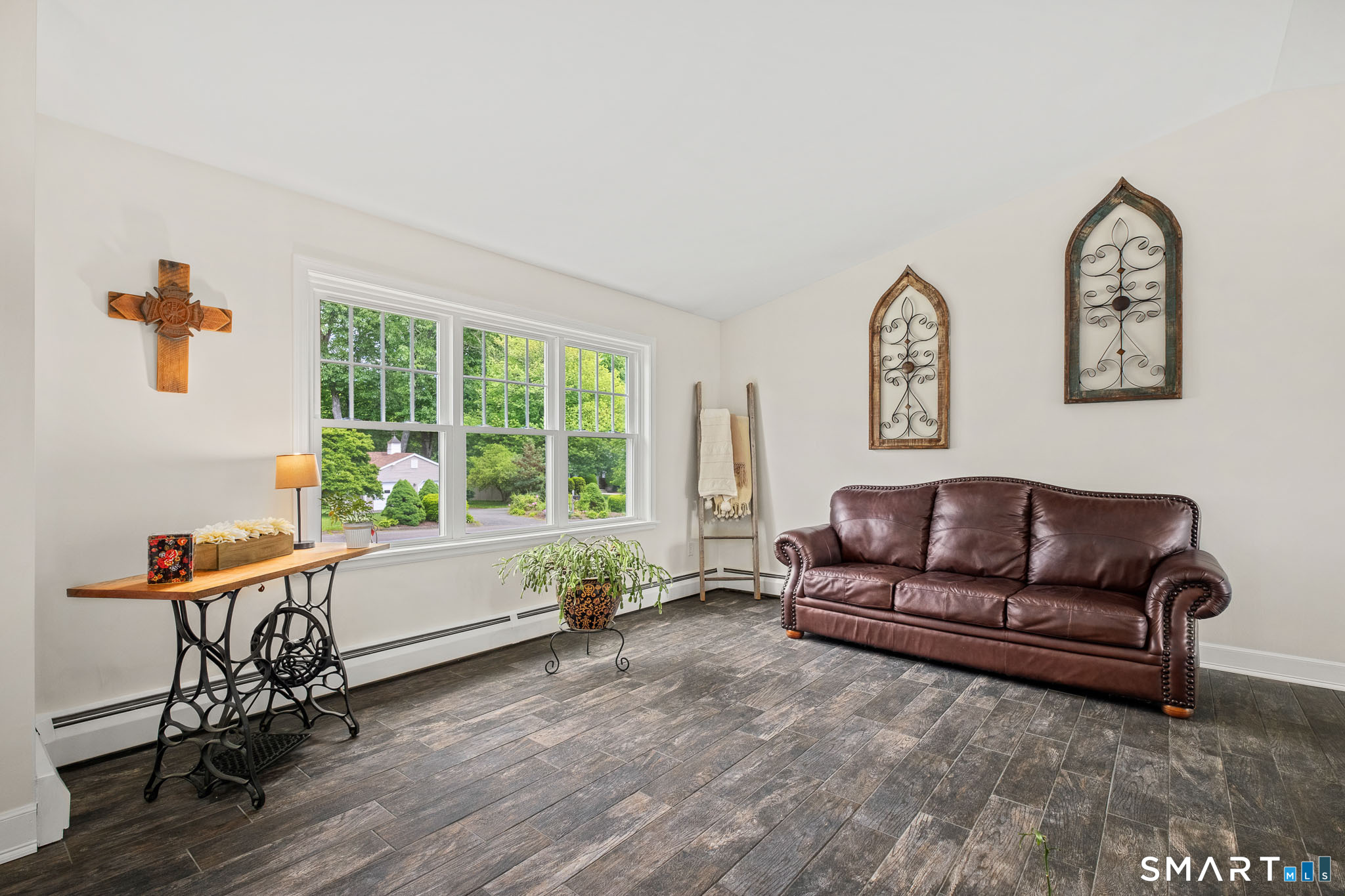 6 Boysen Drive Bloomfield CT 06002