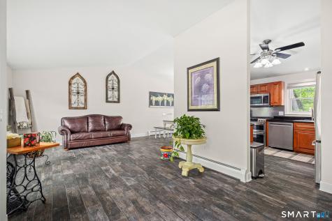 6 Boysen Drive Bloomfield CT 06002