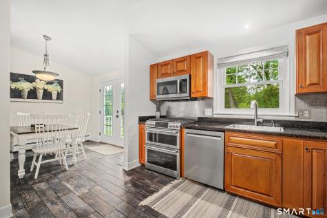 6 Boysen Drive Bloomfield CT 06002
