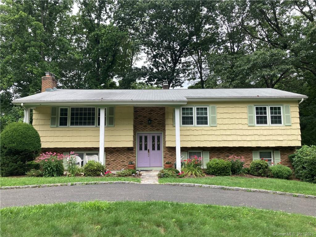 31 Crocus Lane Trumbull CT 06611