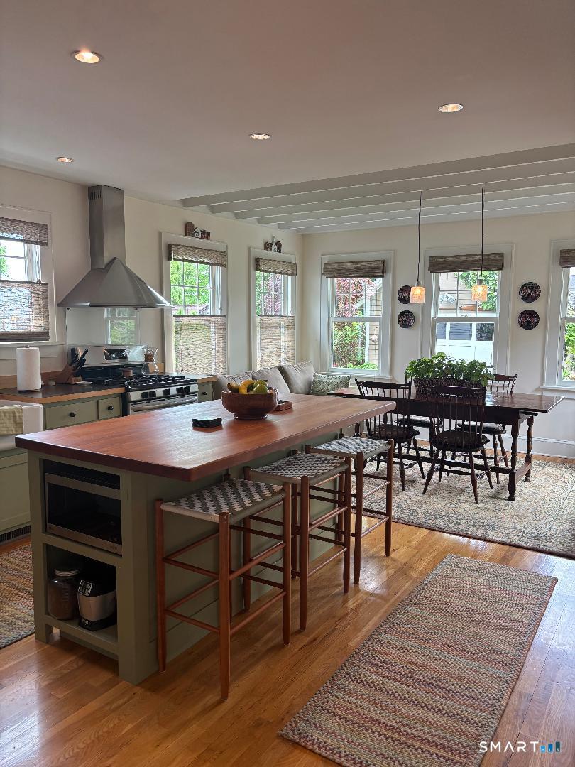 8 Roland Avenue Norwalk CT 06855