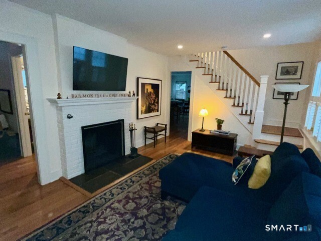 8 Roland Avenue Norwalk CT 06855