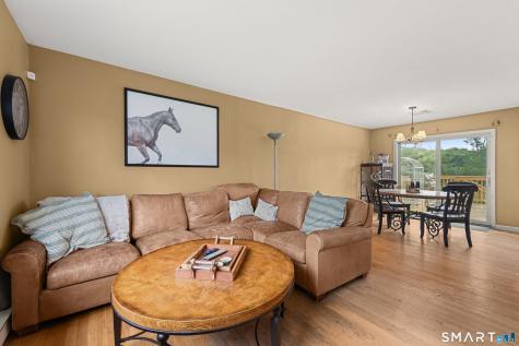 8 Meadow Drive Oxford CT 06478