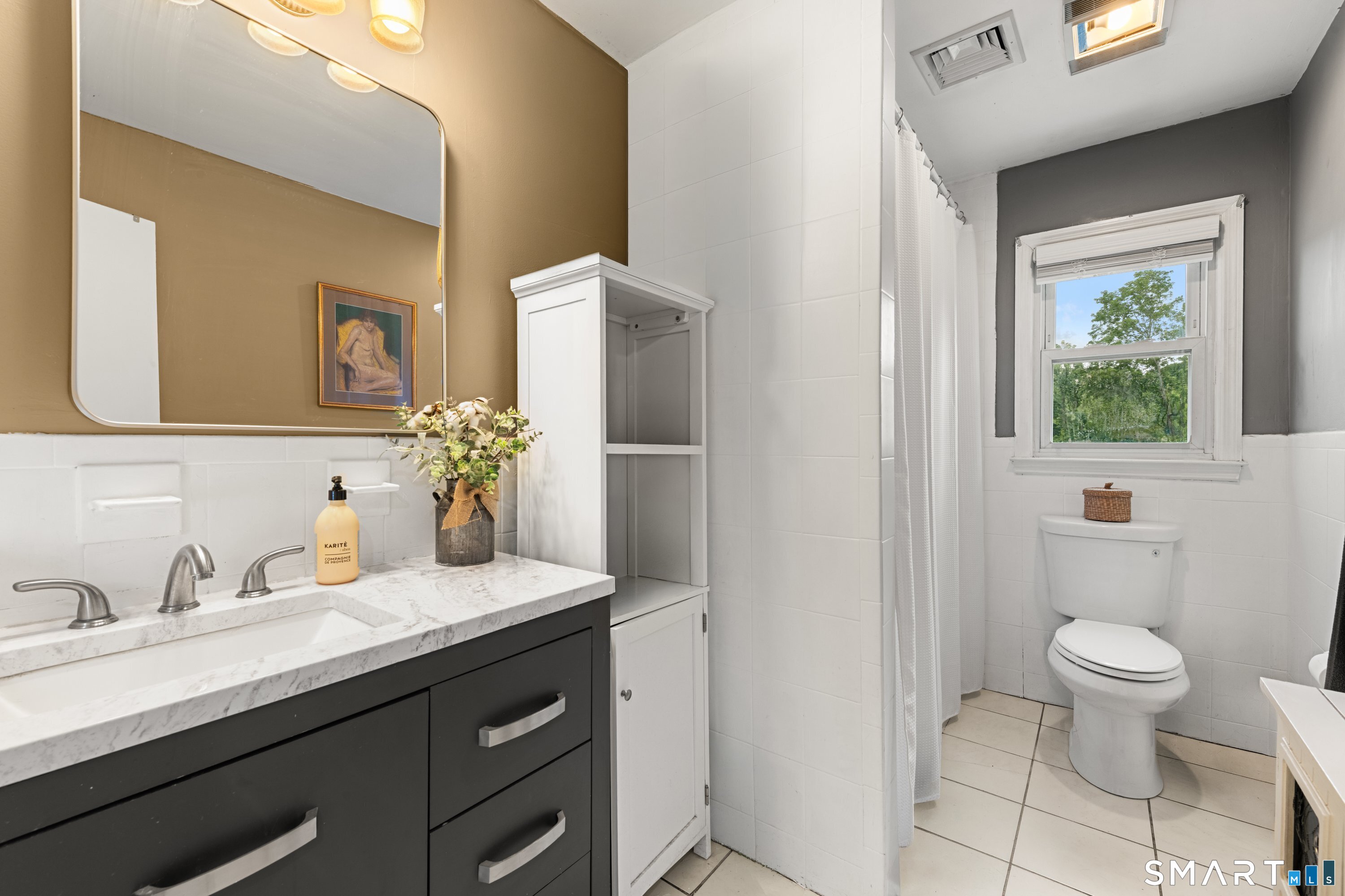 8 Meadow Drive Oxford CT 06478