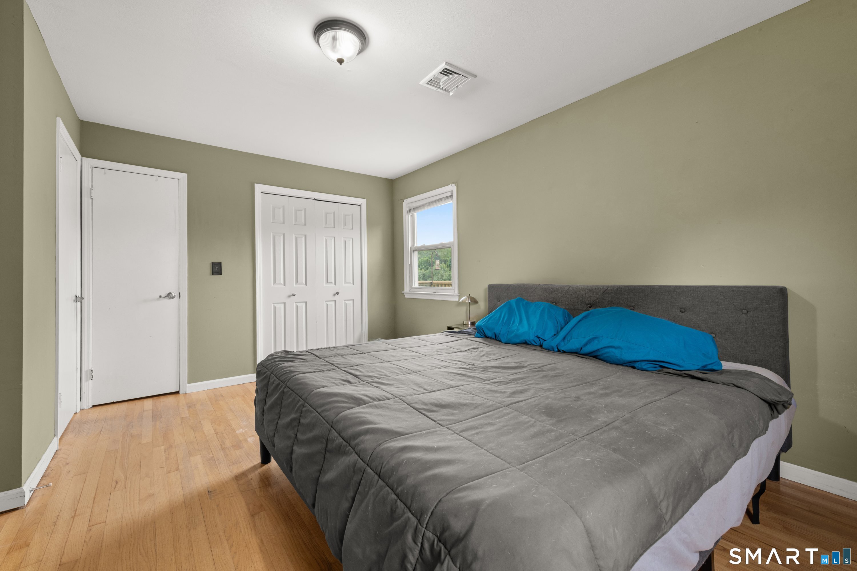 8 Meadow Drive Oxford CT 06478