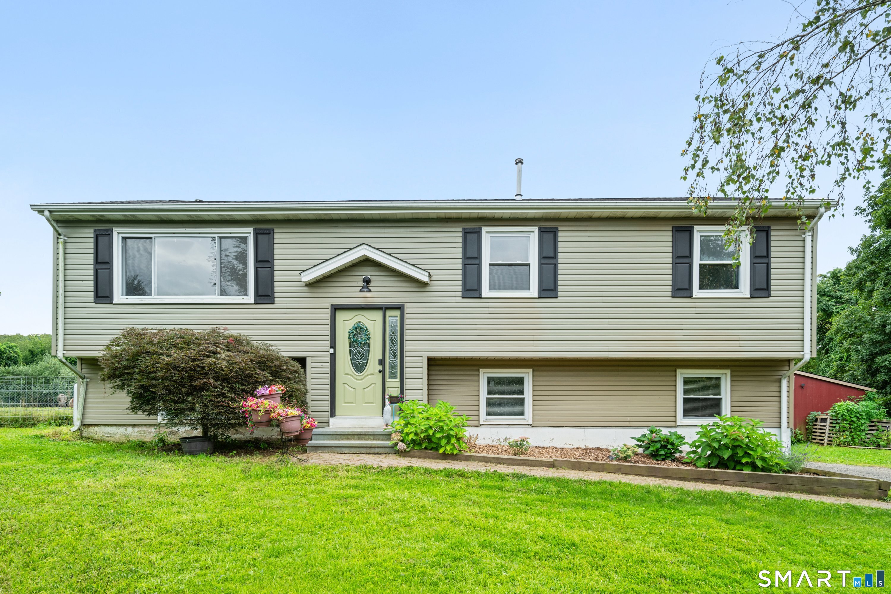 8 Meadow Drive Oxford CT 06478