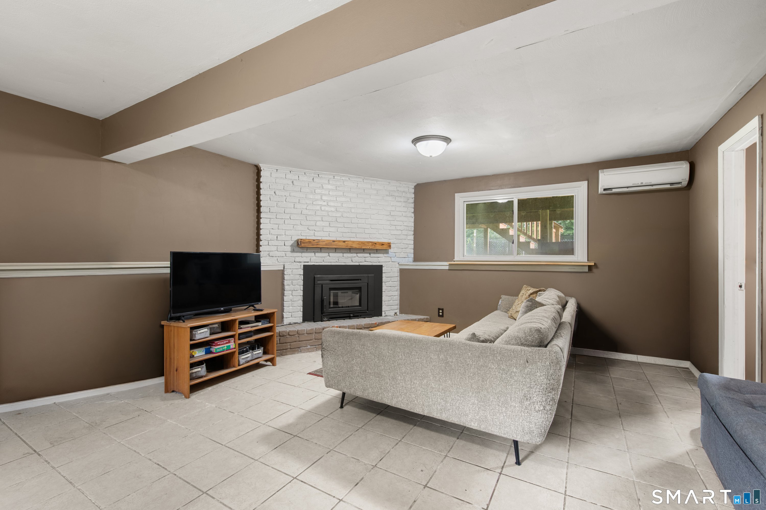 8 Meadow Drive Oxford CT 06478