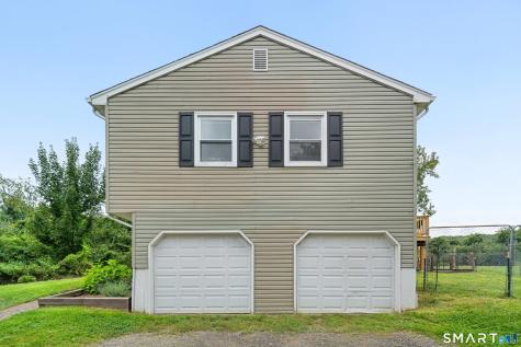 8 Meadow Drive Oxford CT 06478