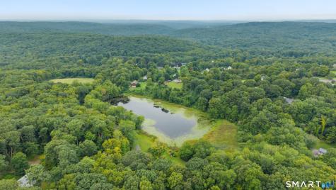 8 Meadow Drive Oxford CT 06478