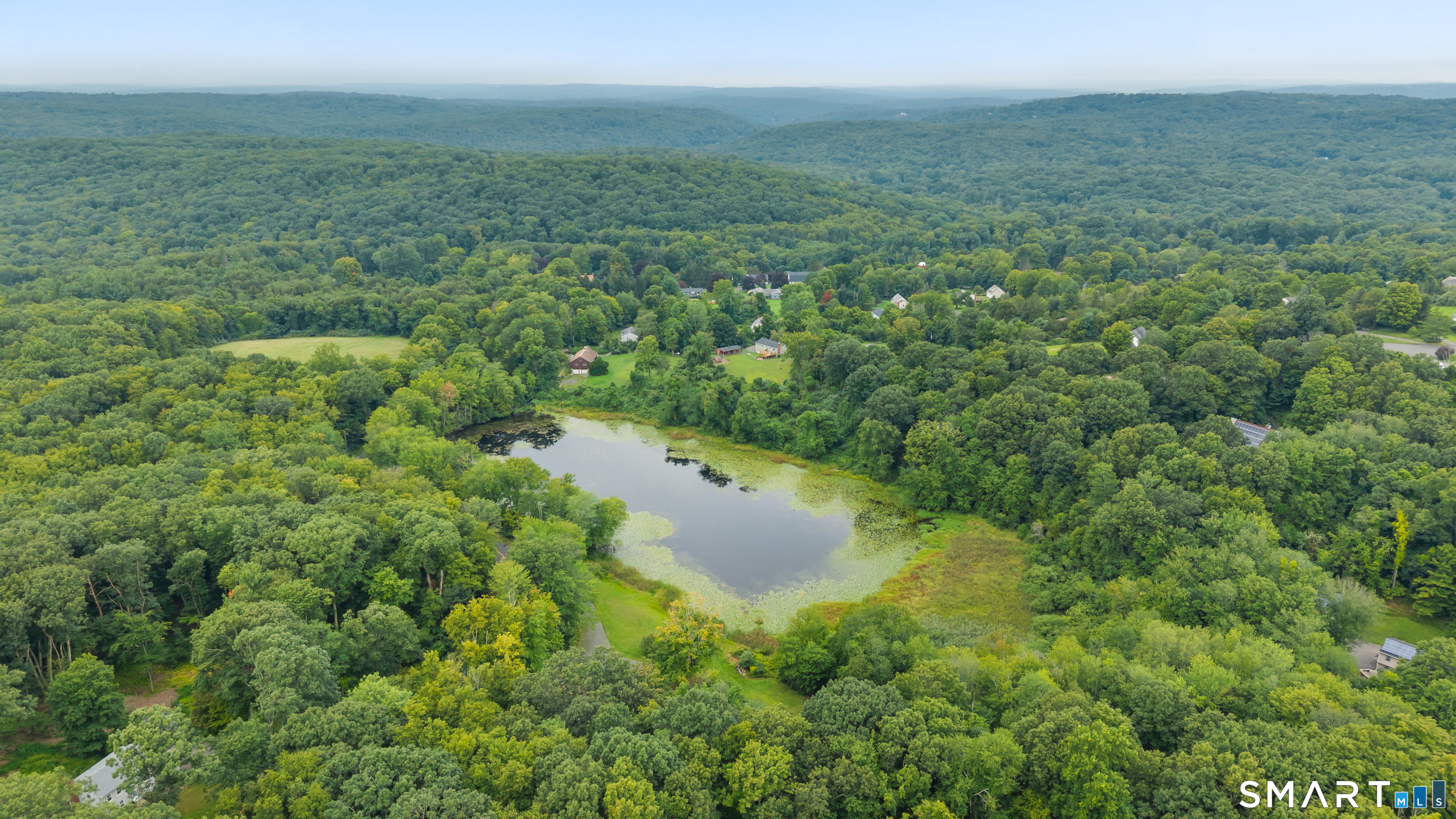 8 Meadow Drive Oxford CT 06478