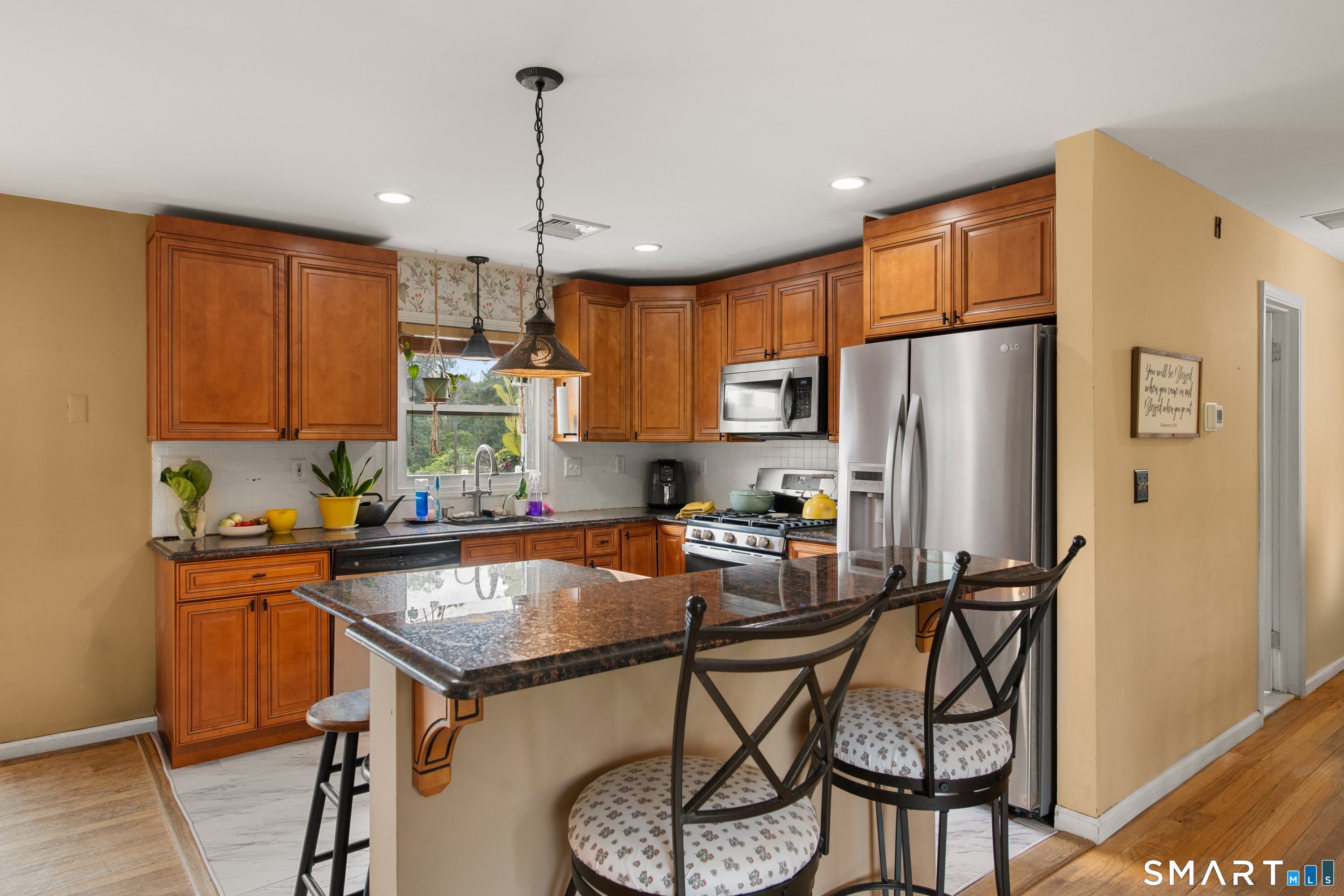 8 Meadow Drive Oxford CT 06478