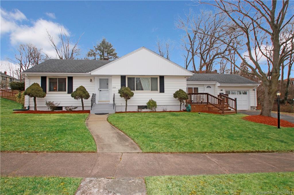225 Blue Hills Avenue Hamden CT 06514