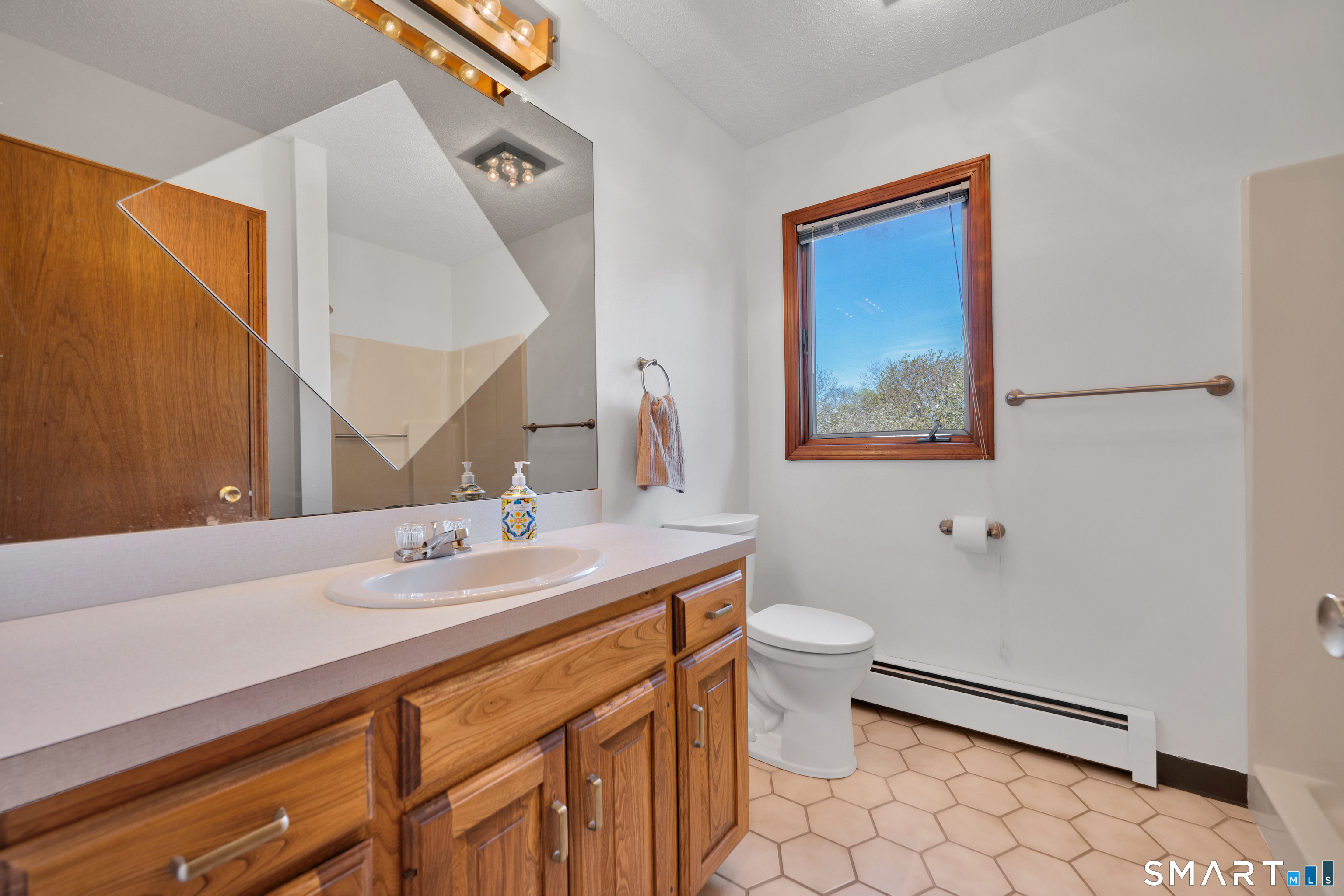 35 Margaret Drive South Windsor CT 06074