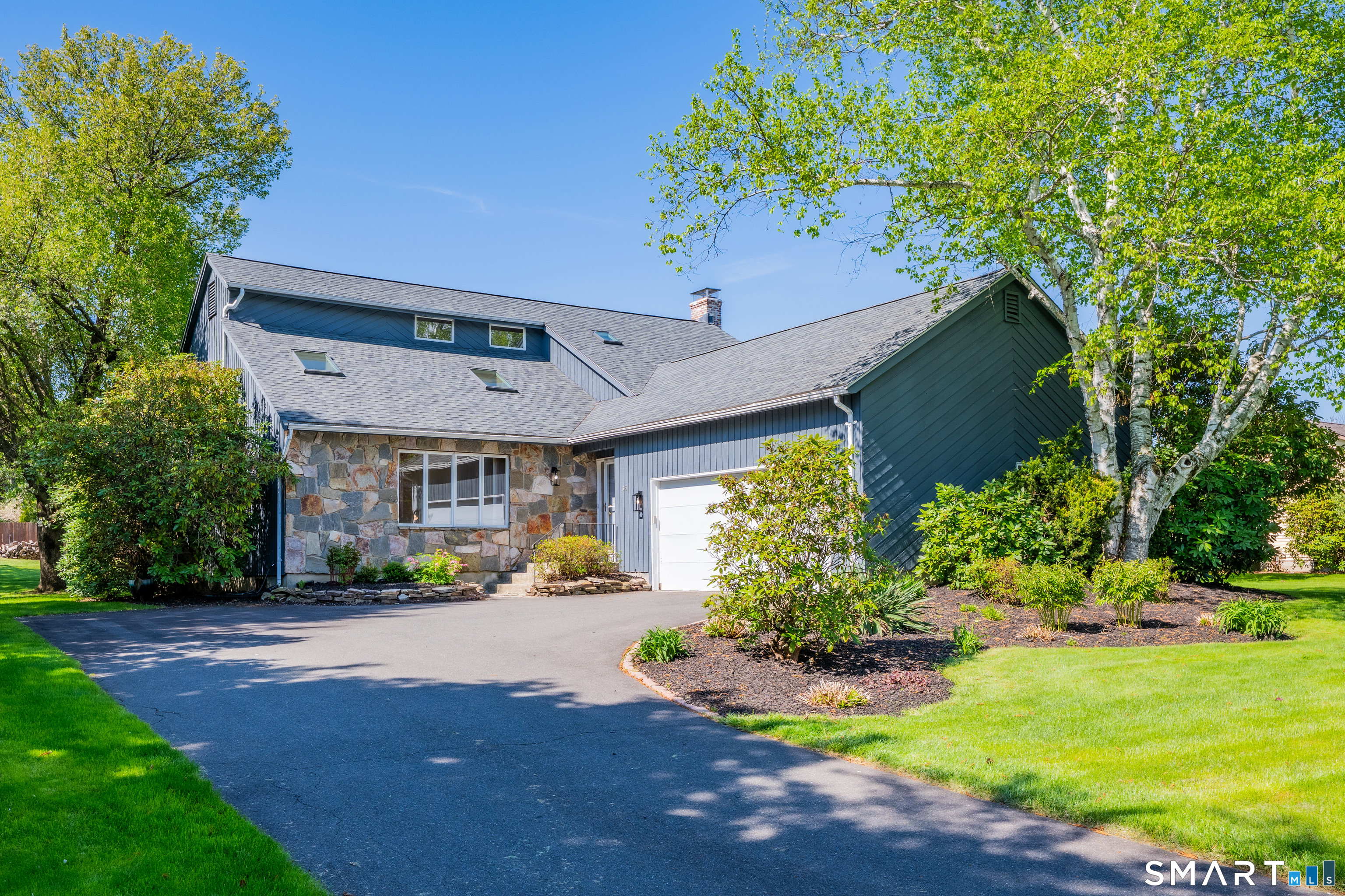 35 Margaret Drive South Windsor CT 06074