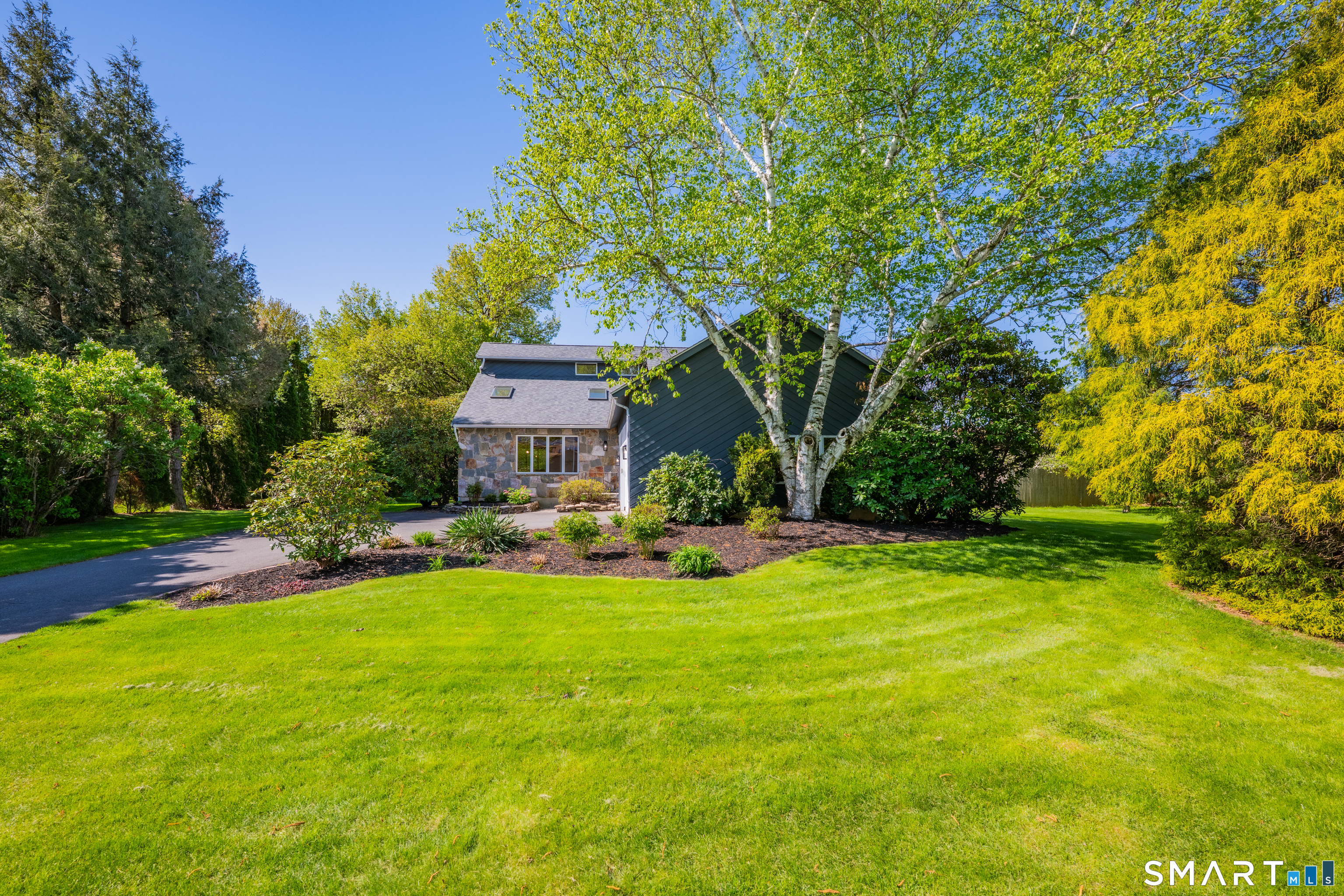 35 Margaret Drive South Windsor CT 06074