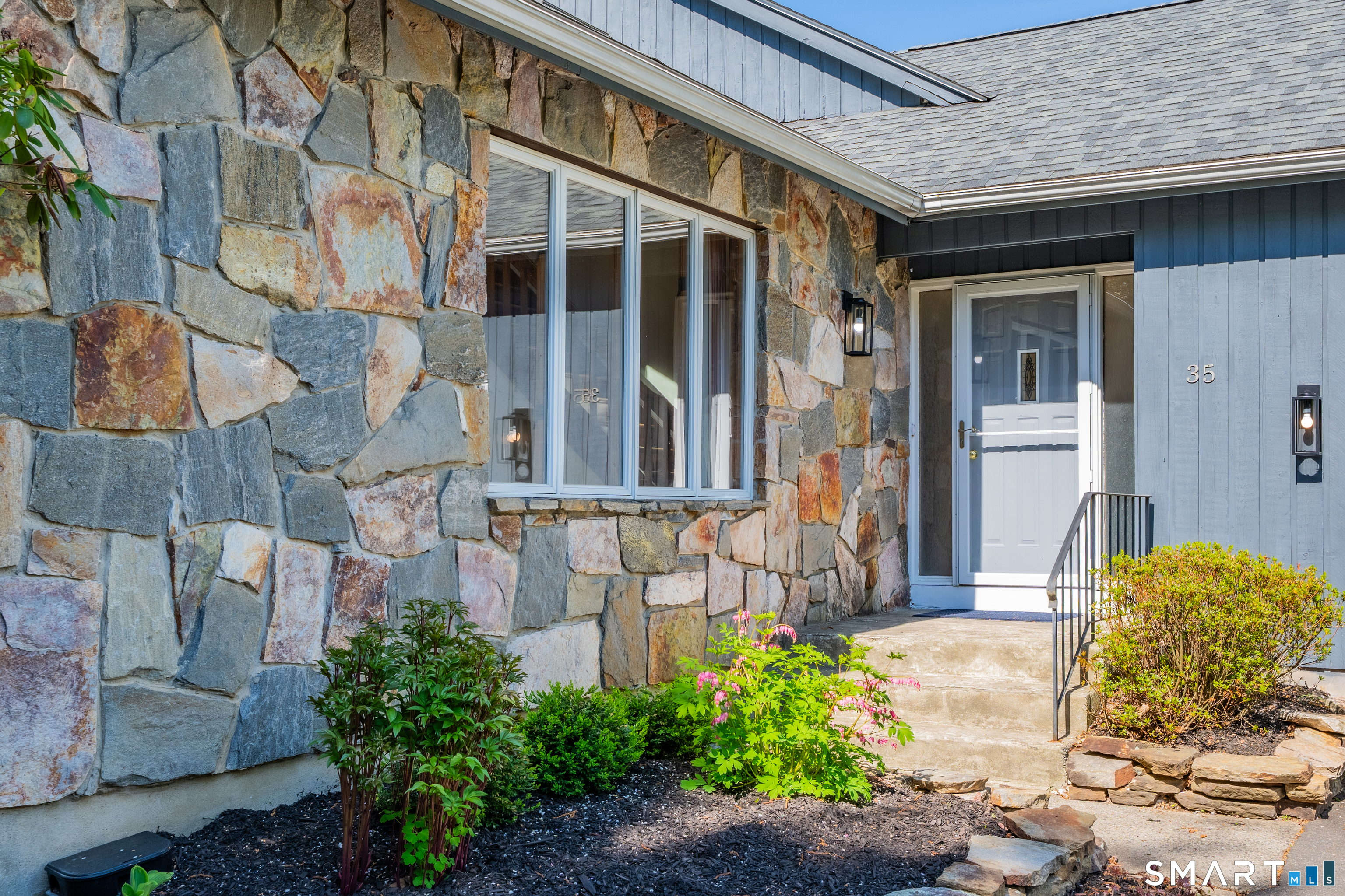 35 Margaret Drive South Windsor CT 06074