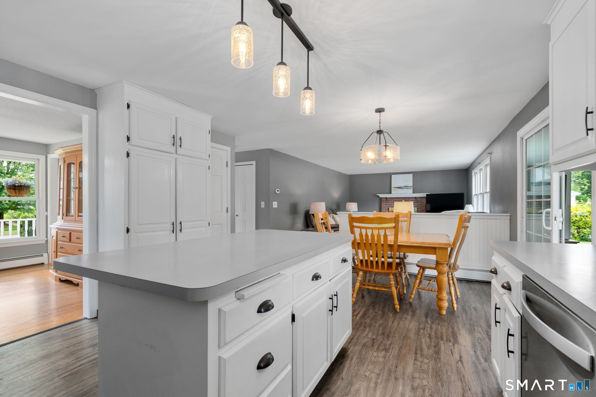 36 Vincent Circle South Windsor CT 06074