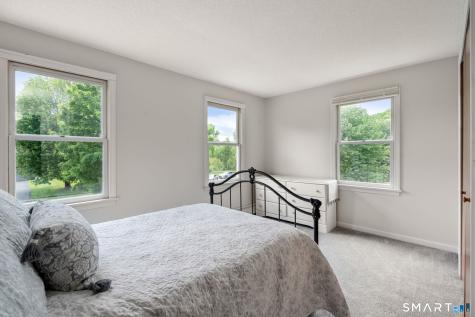 36 Vincent Circle South Windsor CT 06074