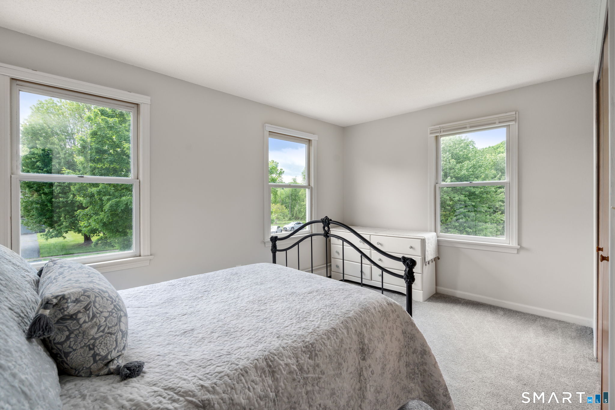 36 Vincent Circle South Windsor CT 06074