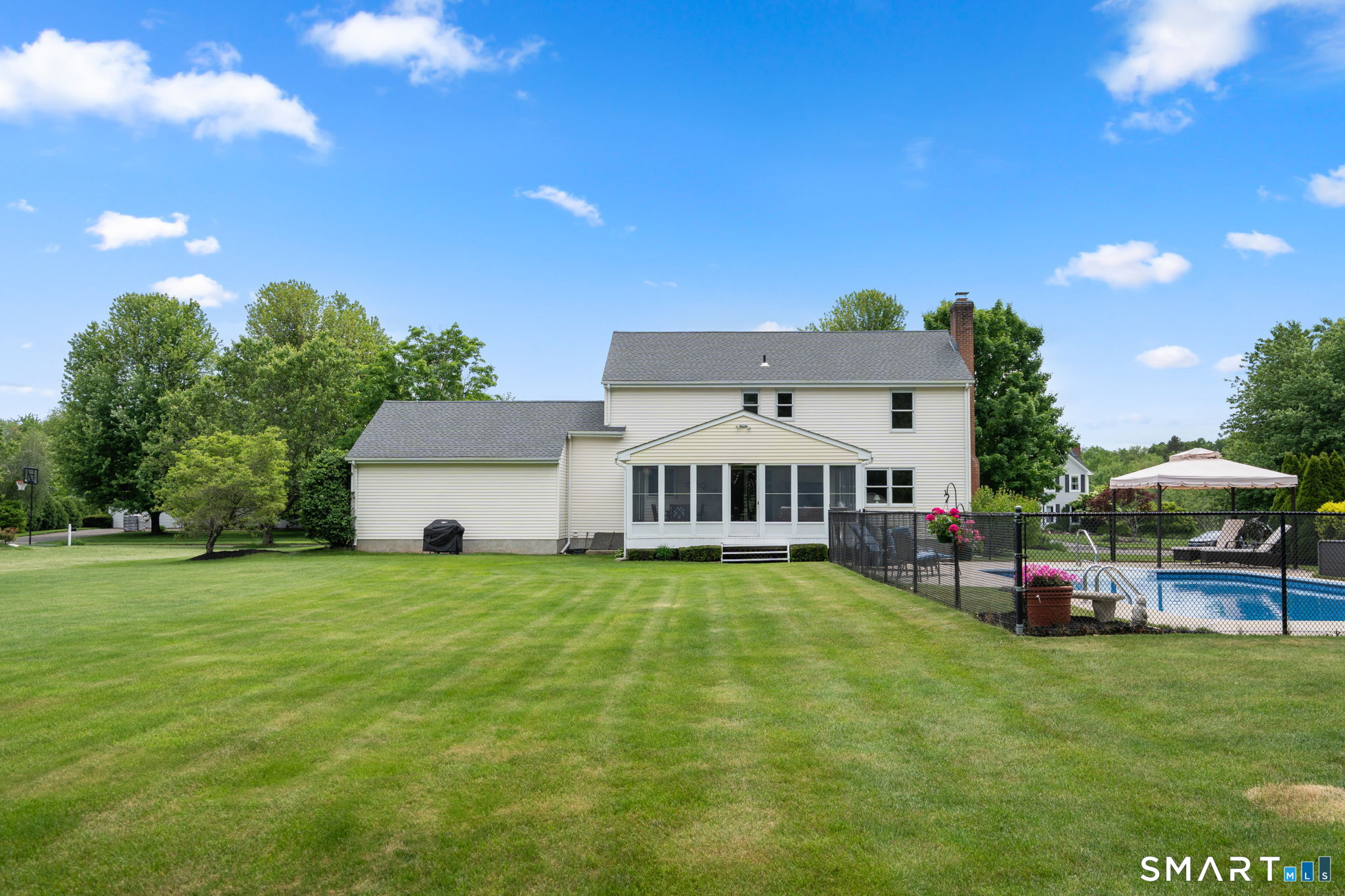 36 Vincent Circle South Windsor CT 06074