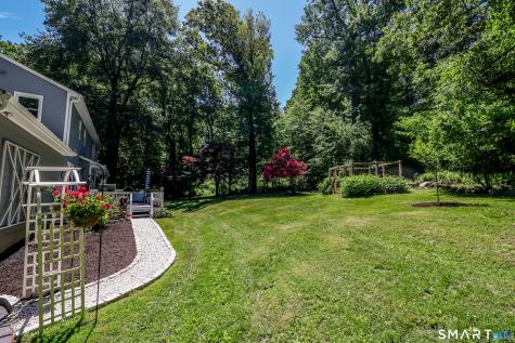 23 Old Green Road Newtown CT 06482