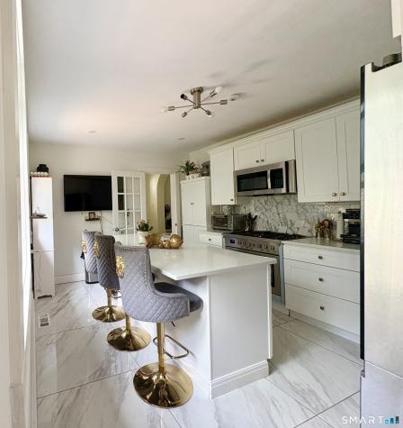 127 Jennings Road Fairfield CT 06825