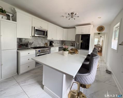 127 Jennings Road Fairfield CT 06825