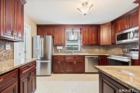106 Country Club Road Middlebury CT 06762