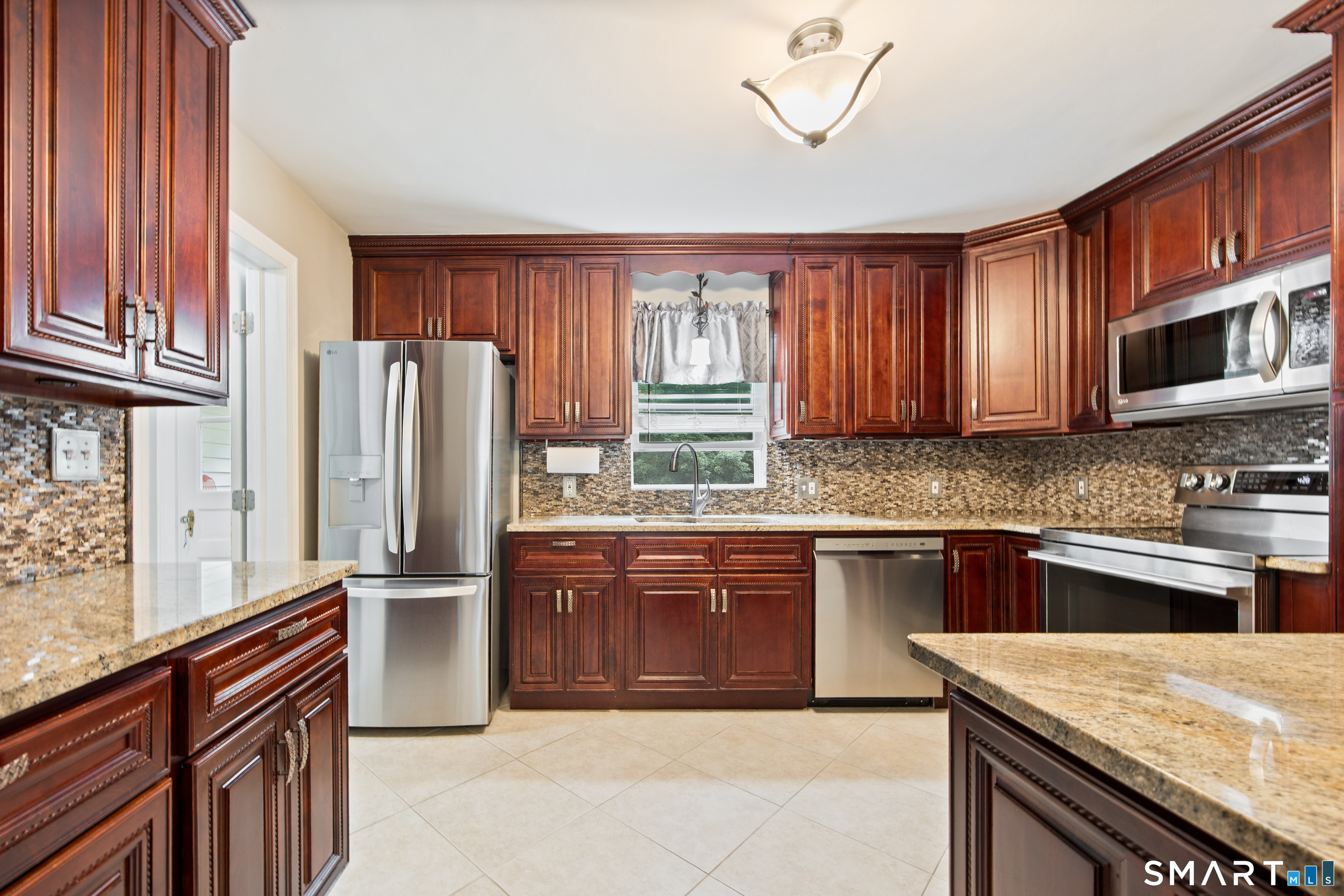 106 Country Club Road Middlebury CT 06762